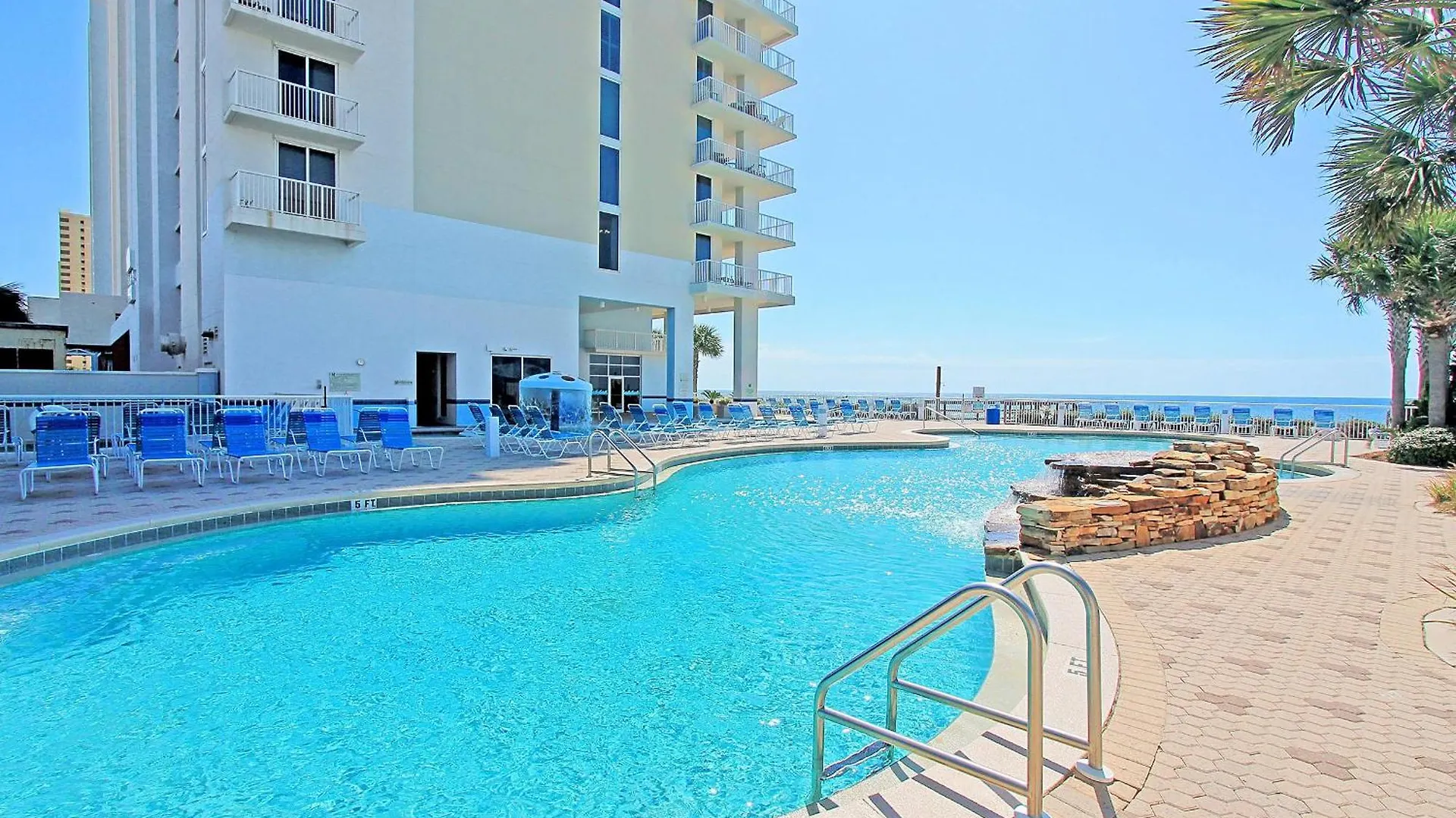 Majestic Beach Towers 2-1803 Panama City Beach Aparthotel